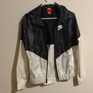 Nike Women's Black and White Windbreaker